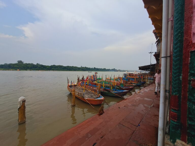 boating in vishram ghat