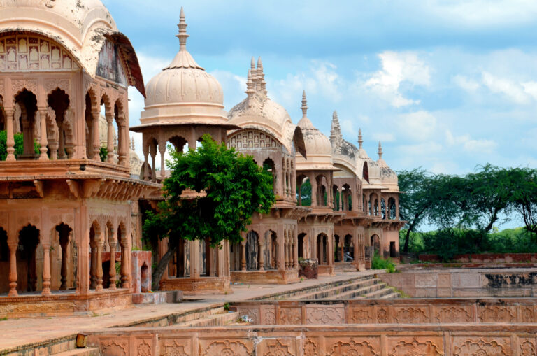 chhatri in kusum sarovar