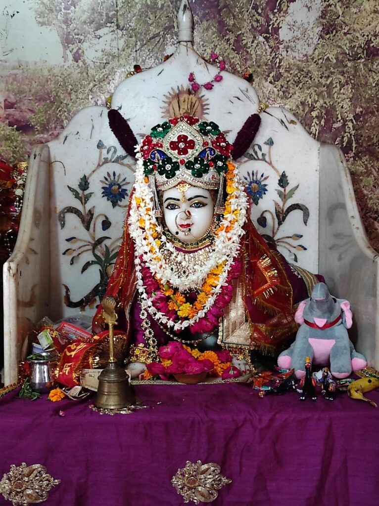 radha rani idol in raval in baby form