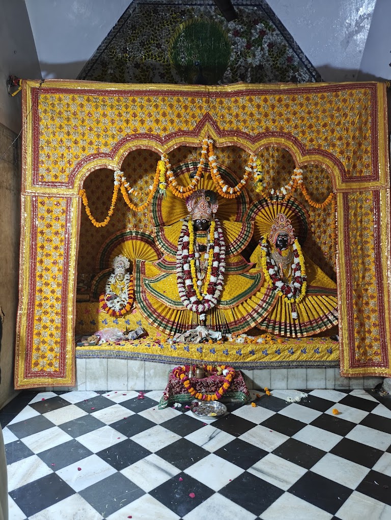 garud govind ji temple